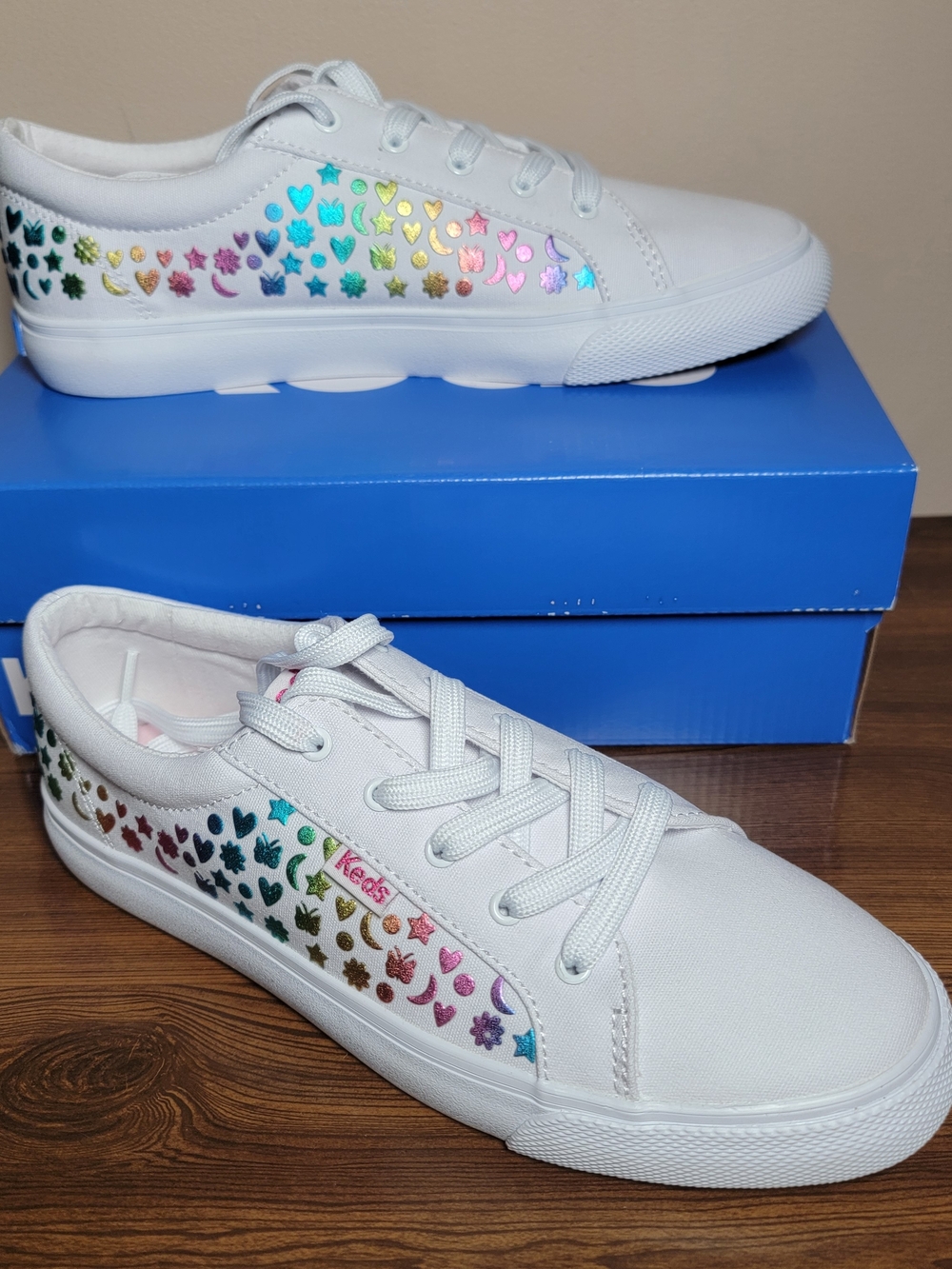 Keds Jumpkick Studded Foil Girls Sneakers - Size 5 Big Kid - Picture 4 of 5